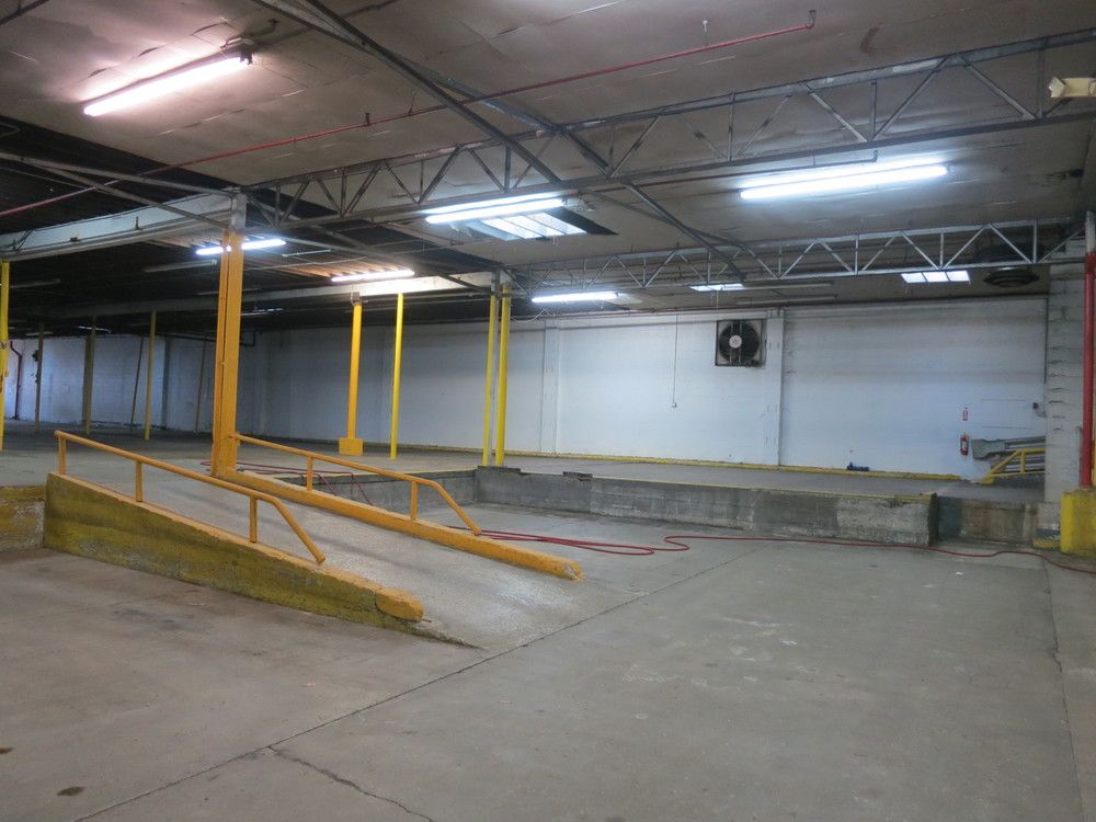 Commercial Buildings & Land: 2000 North Main Street, Hazard, KY 41701